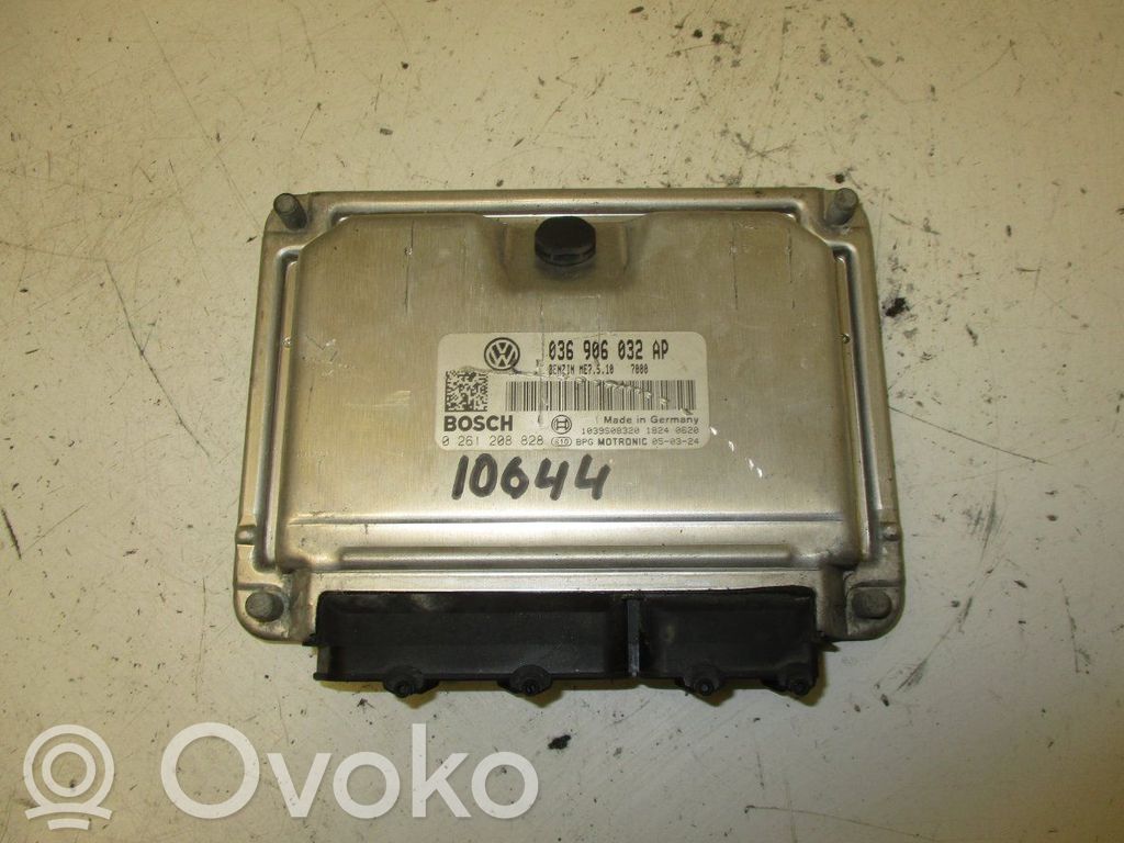 Skoda Octavia Mk2 (1Z) Engine control unit/module 