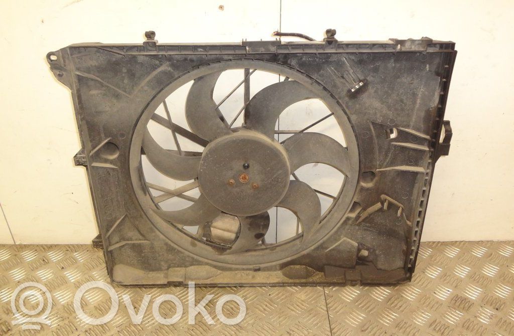 BMW 3 E90 E91 Elektrisks radiatoru ventilators 