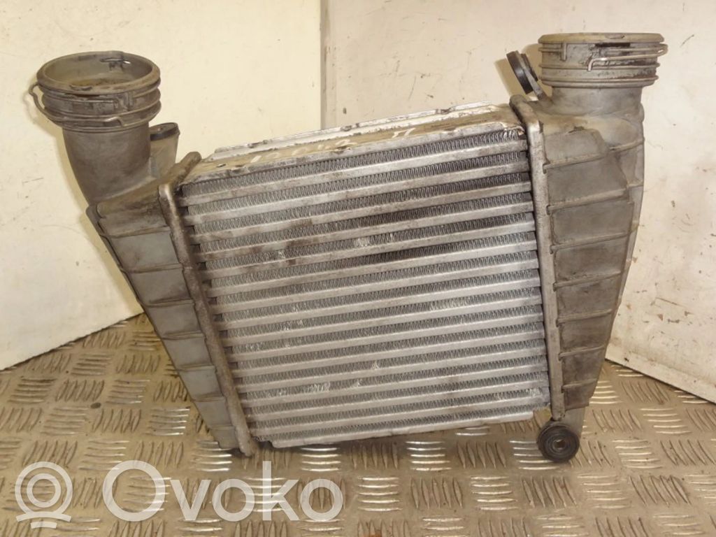 Volkswagen Phaeton Interkūlerio radiatorius 