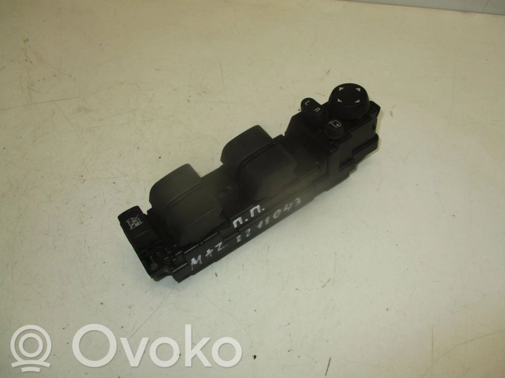 Mazda 6 Electric window control switch 