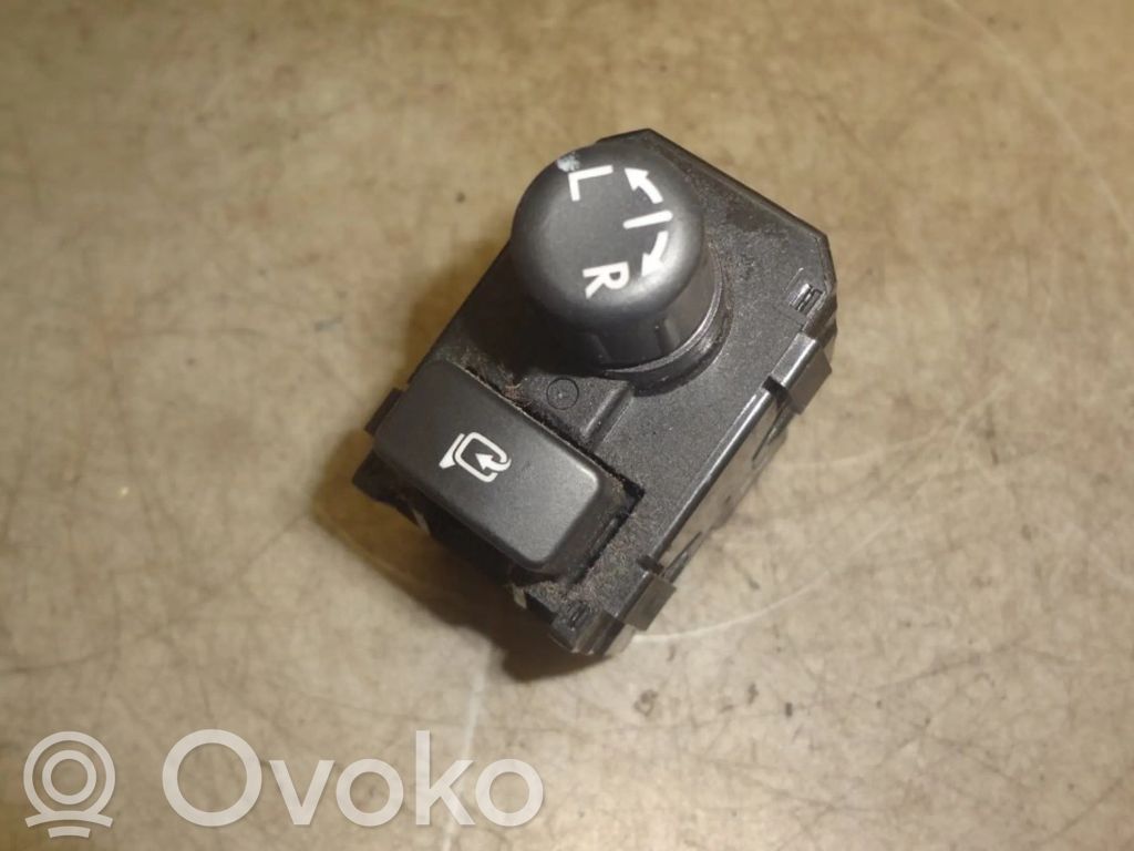 Interruptor del espejo lateral   83061FJ000