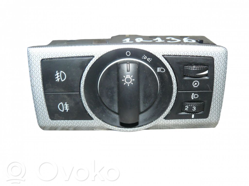 Opel Antara Light switch 