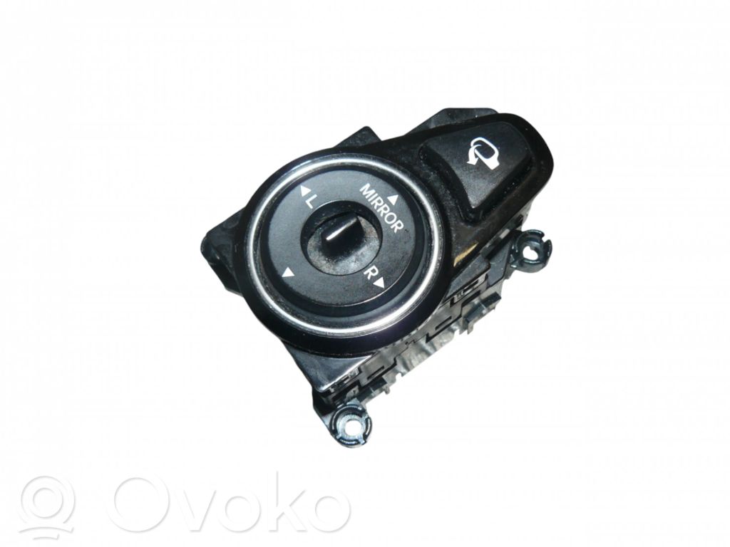 Hyundai i40 Wing mirror switch 