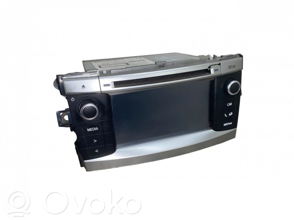 Toyota Verso Radio/CD/DVD/GPS head unit 