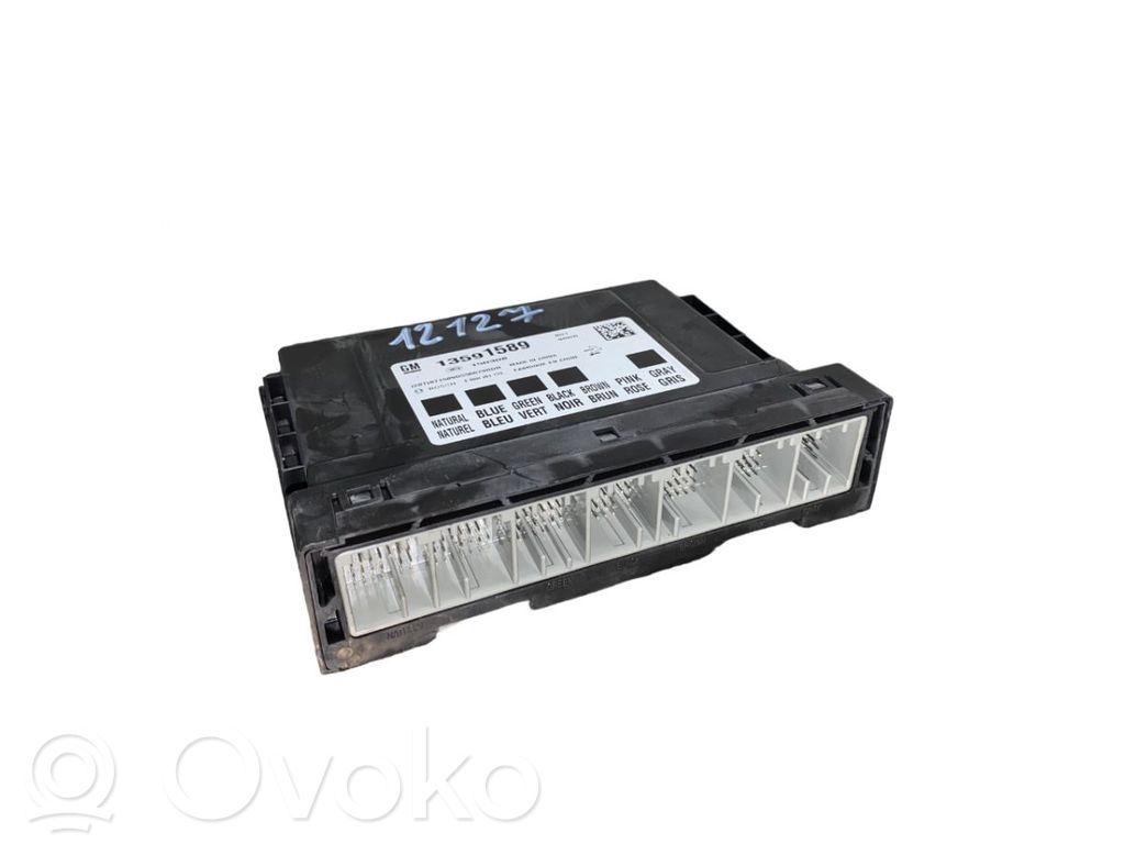 Opel Corsa E Comfort/convenience module 