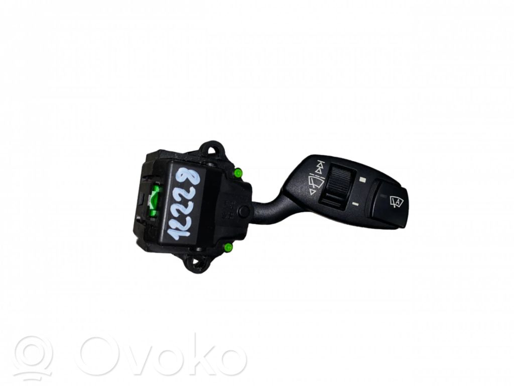 BMW 5 E60 E61 Pyyhkimen kytkin 