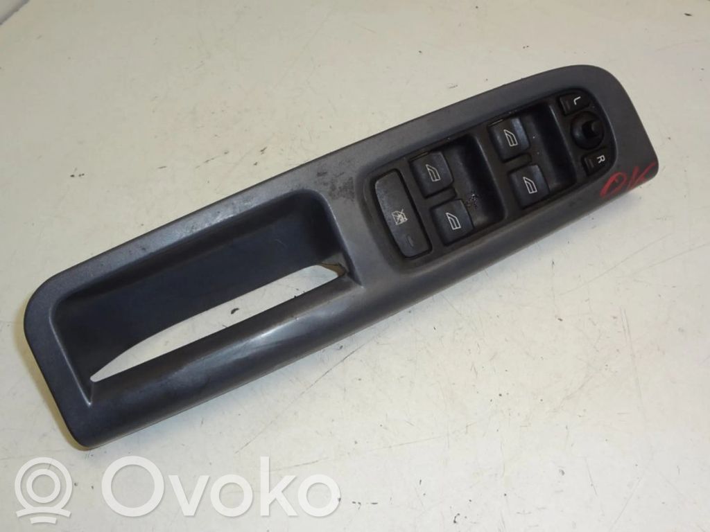 Electric window control switch   30658444,30658445,30658446,30658447