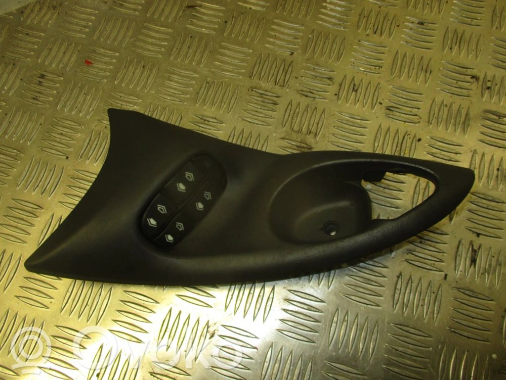 Elektrisko logu slēdzis   2M5T14A132D