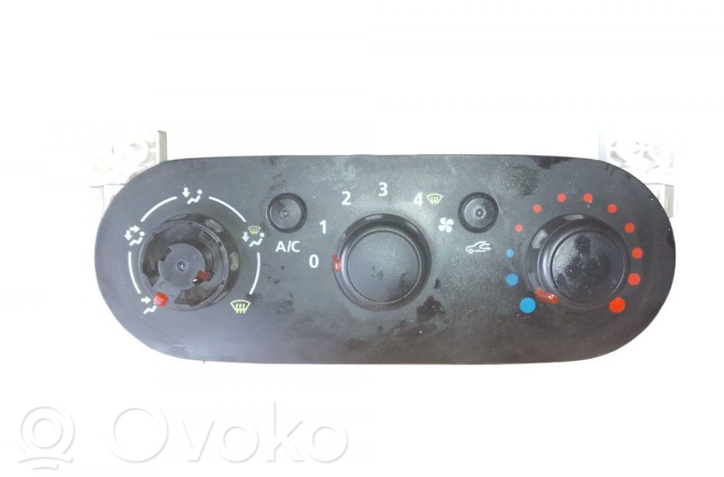 Opel Vivaro Climate control unit 