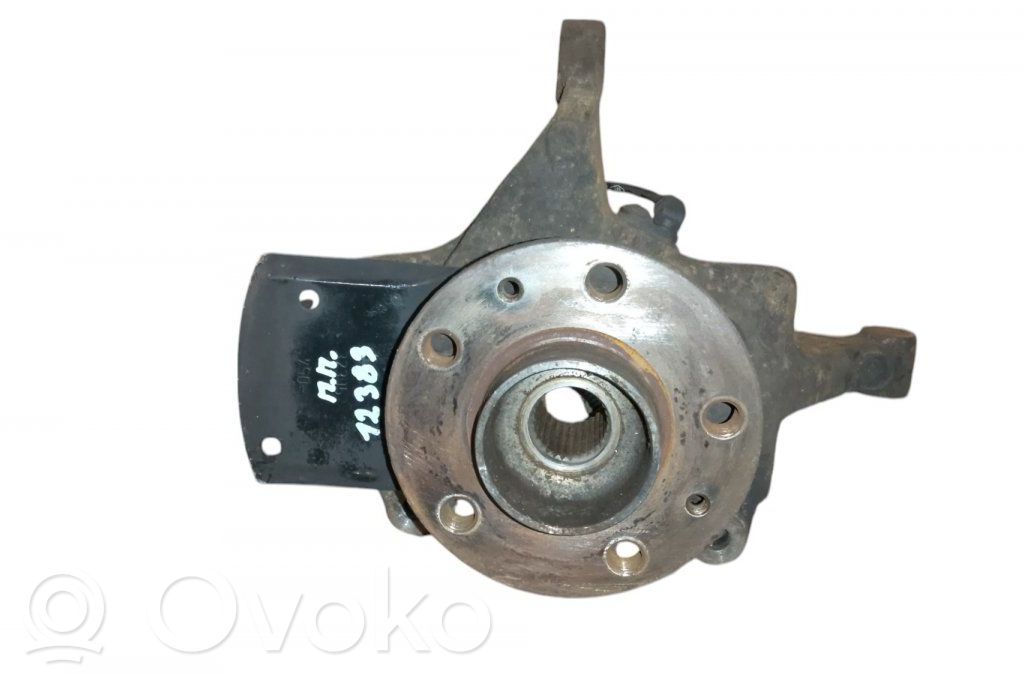 Opel Vivaro Achsschenkel vorne 