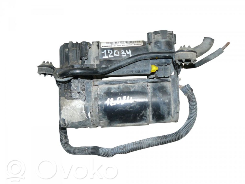 Audi A8 S8 D3 4E Air suspension compressor/pump 