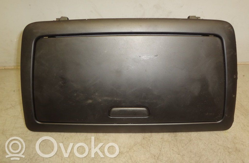 BMW 1 E81 E87 Glove box 