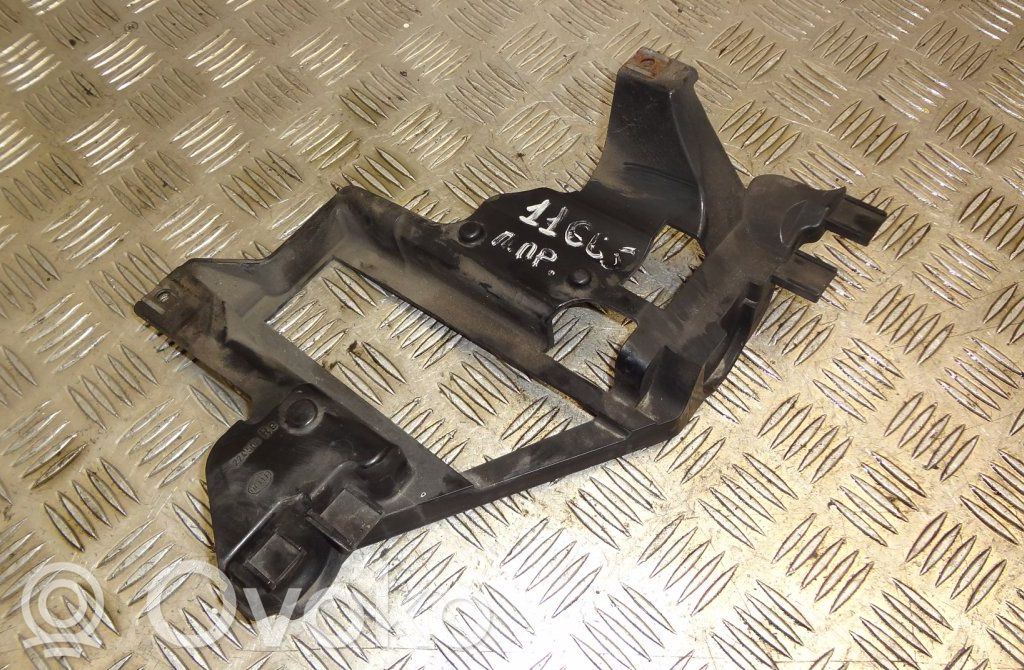 BMW X5 E53 Halterung Scheinwerfer 