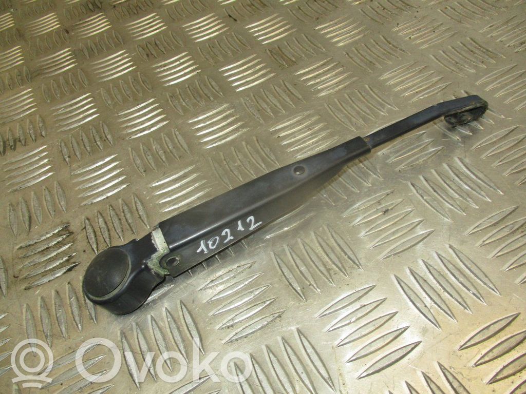 Dodge Caliber Brazo del limpiaparabrisas trasero 