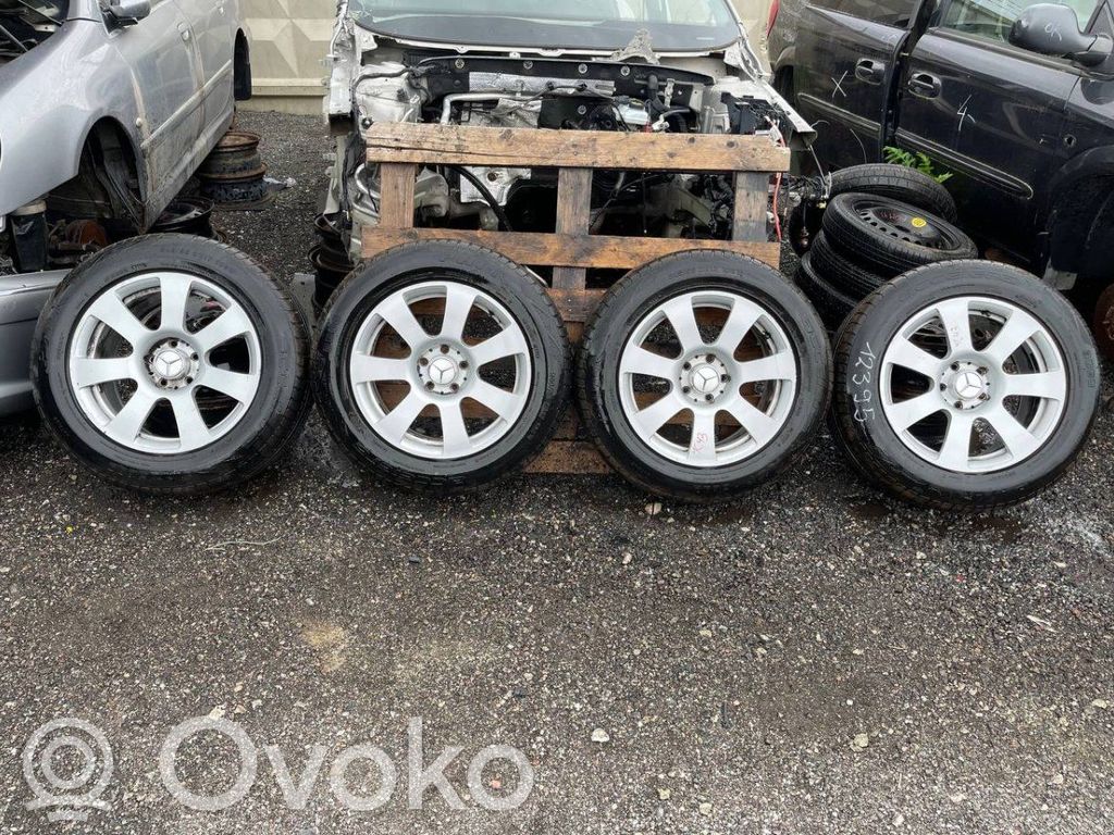 Mercedes-Benz C W204 R17 lengvojo lydinio ratlankis (-iai) 