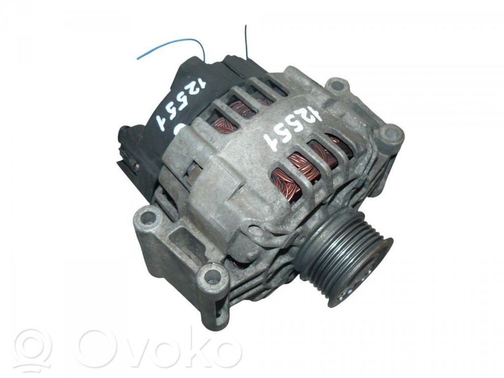 Audi A4 S4 B6 8E 8H Ģenerators 