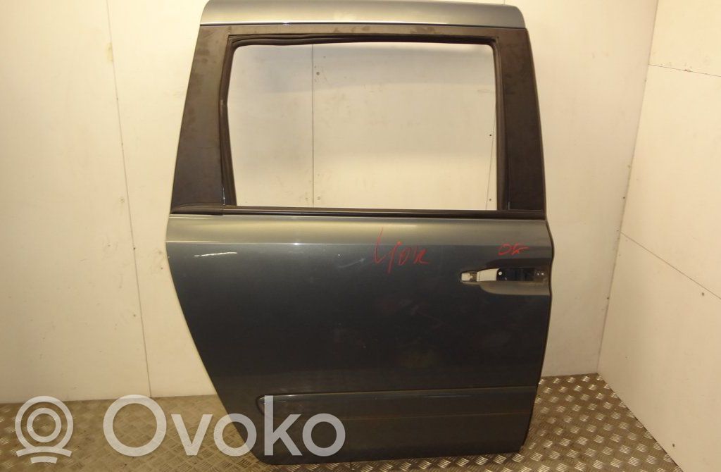 KIA Carnival Sivuliukuovi 