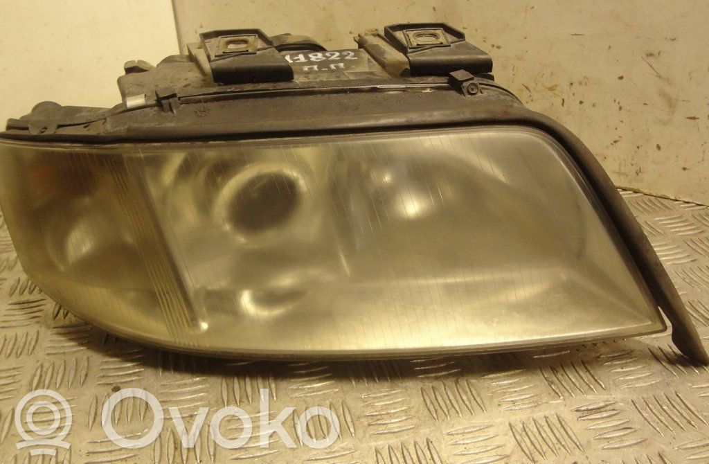 Audi A6 S6 C5 4B Scheinwerfer 