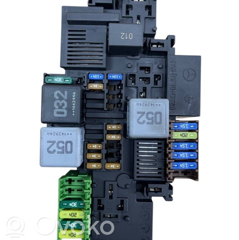 Mercedes-Benz C W205 Fuse box set 