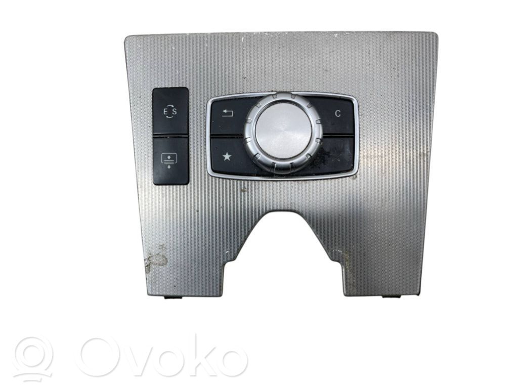 Mercedes-Benz E W212 Head unit multimedia control 