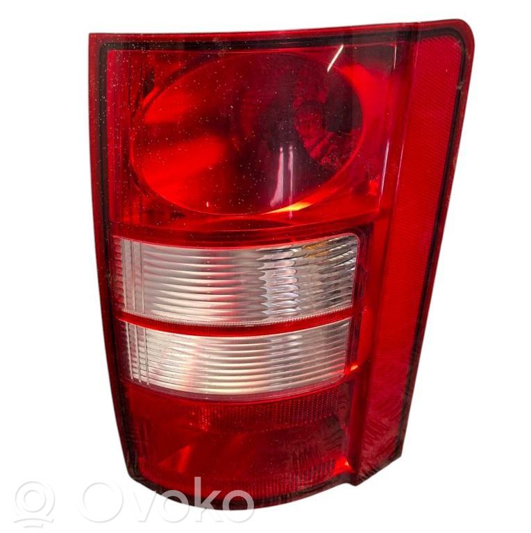 Chrysler Grand Voyager V Lampa tylna 
