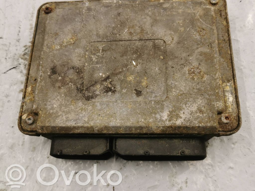 Volkswagen Polo Sterownik / Moduł ECU 