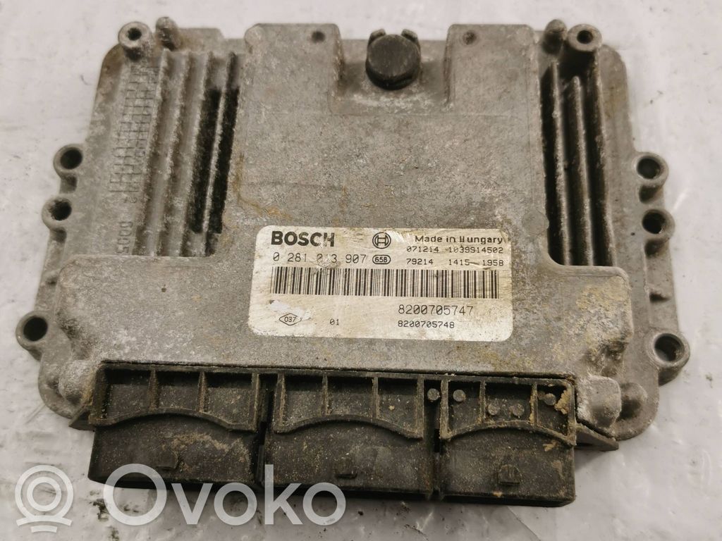 Engine control unit/module   0281013907,8200705747,8200705748