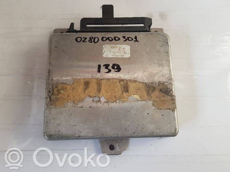 Opel Omega B1 Engine control unit/module 