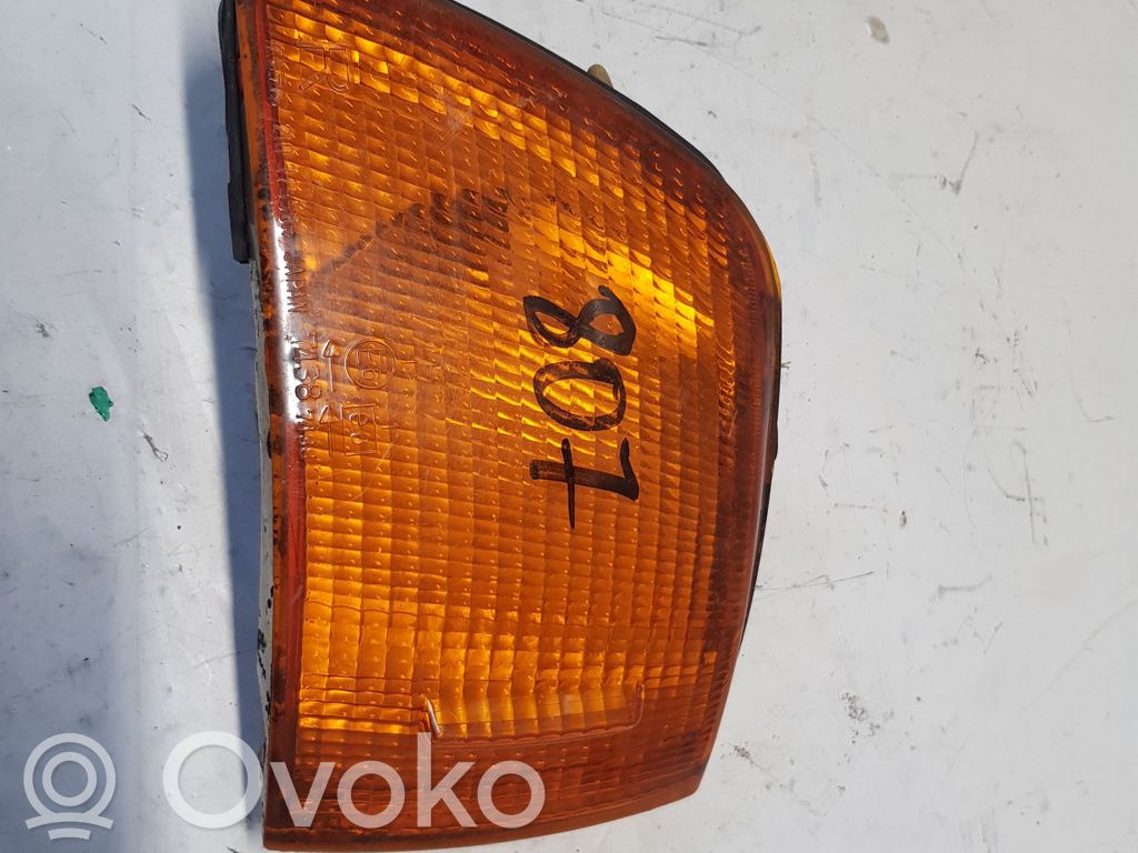 Mitsubishi Galant Front indicator light 