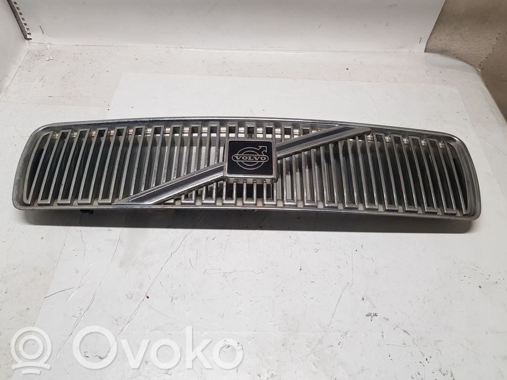 Volvo 440 Front grill 