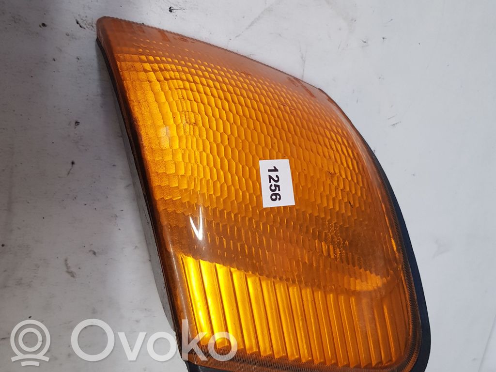Ford Scorpio Front indicator light 