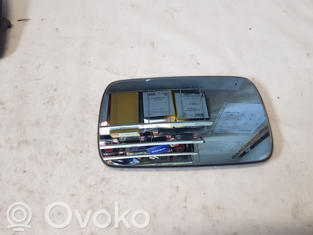 BMW 3 E36 Spoguļa stikls 