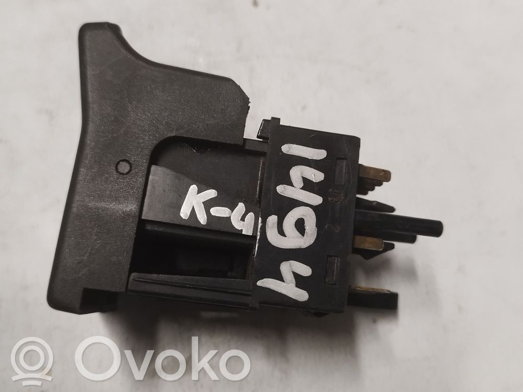 Audi 80 90 B2 Interrupteur d’éclairage 