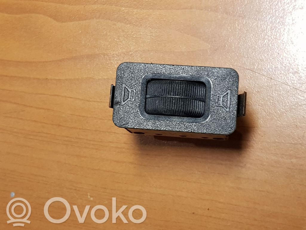 BMW 5 E28 Sound control switch 