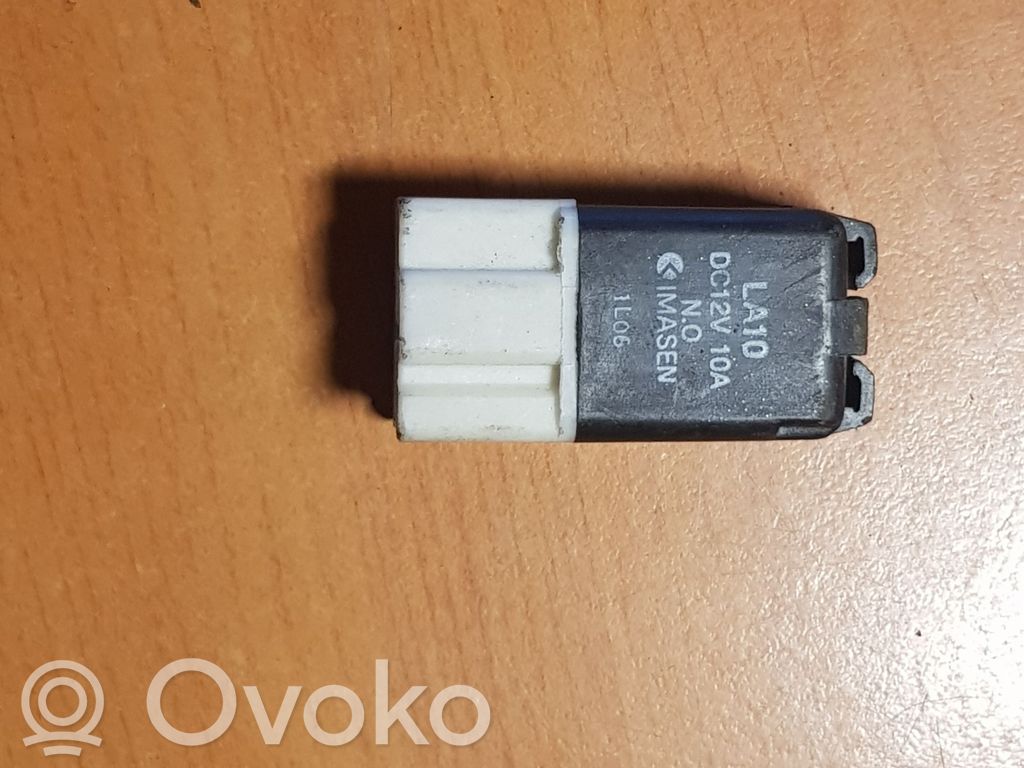 Otros relés   DC12V10A
