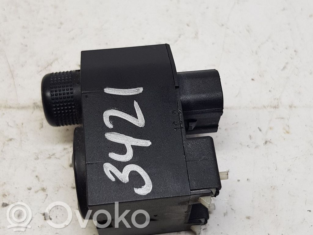 Audi A4 S4 B5 8D Включатель зеркал 