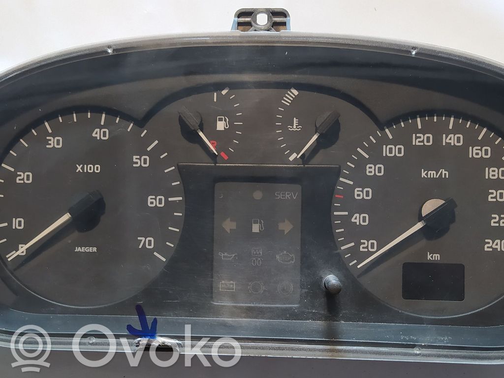 Renault Scenic I Geschwindigkeitsmesser Cockpit 