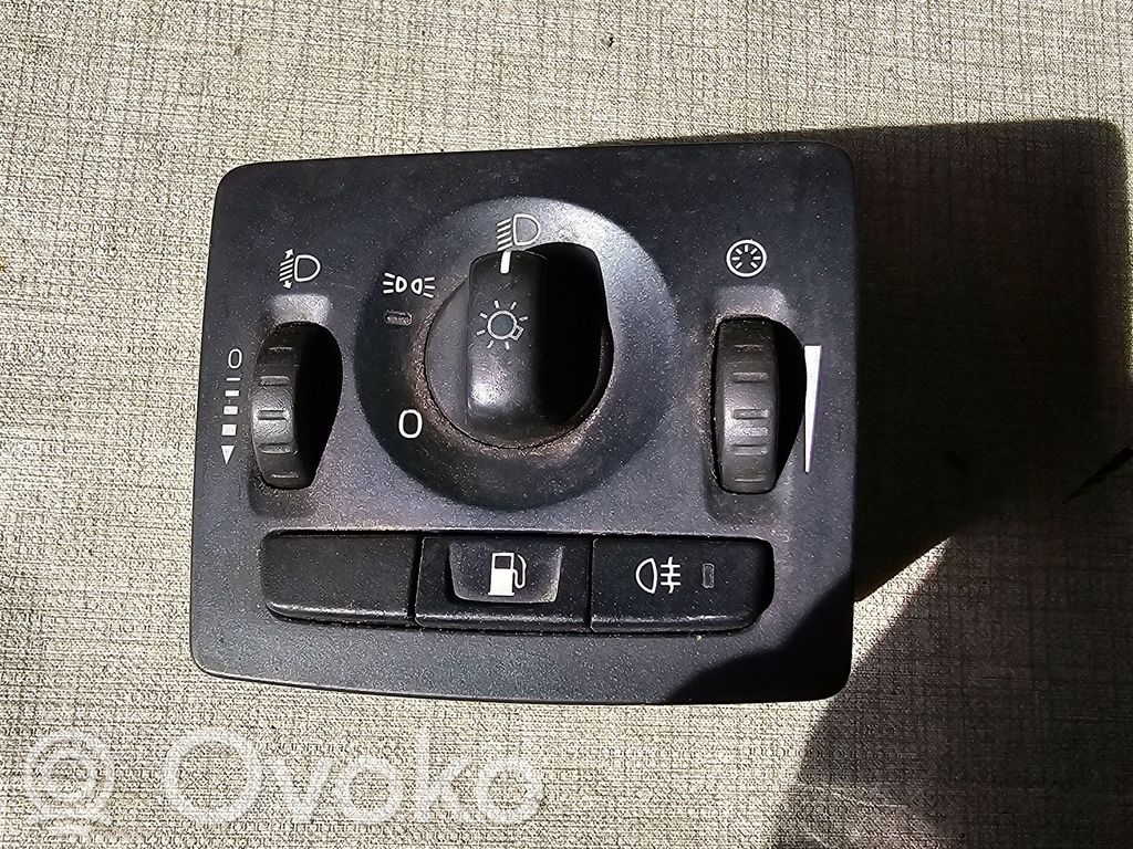 Volvo S40, V40 Light switch 