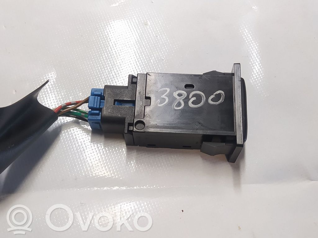 Toyota RAV 4 (XA30) Interruptor de calefacción del asiento 