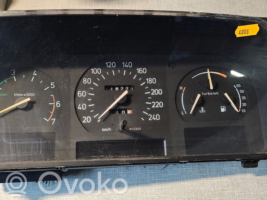 Saab 9000 CD Speedometer (instrument cluster) 
