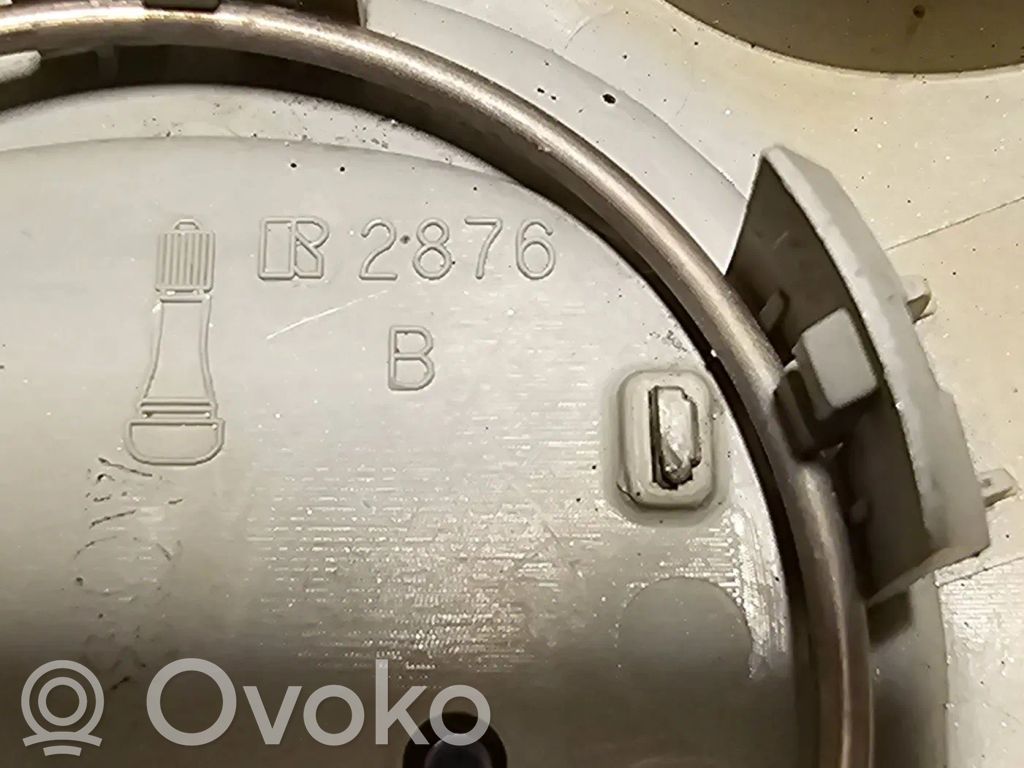 Mazda MPV Alkuperäinen pölykapseli 