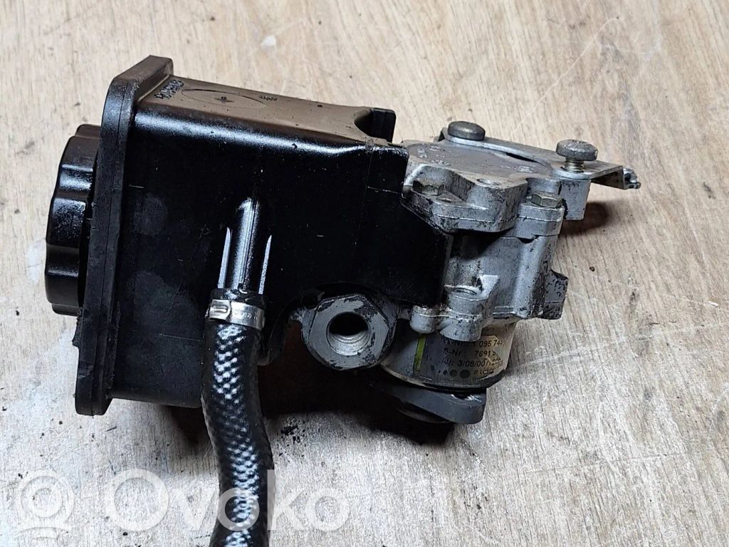 BMW 5 E39 Servopumpe 