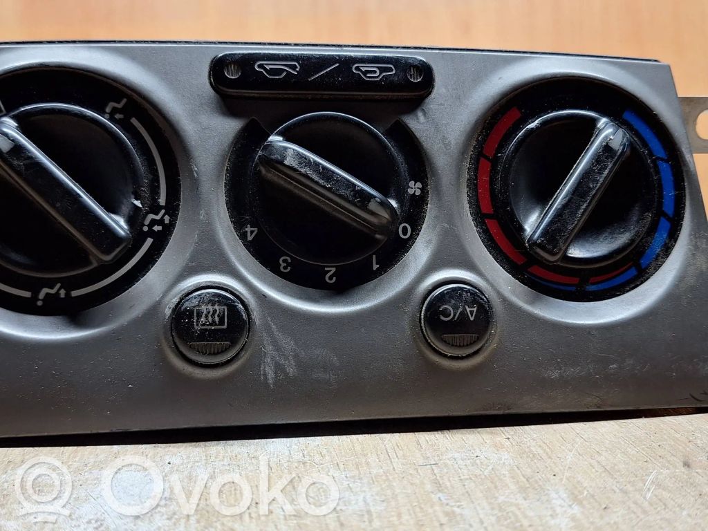 Mazda Premacy Climate control unit 