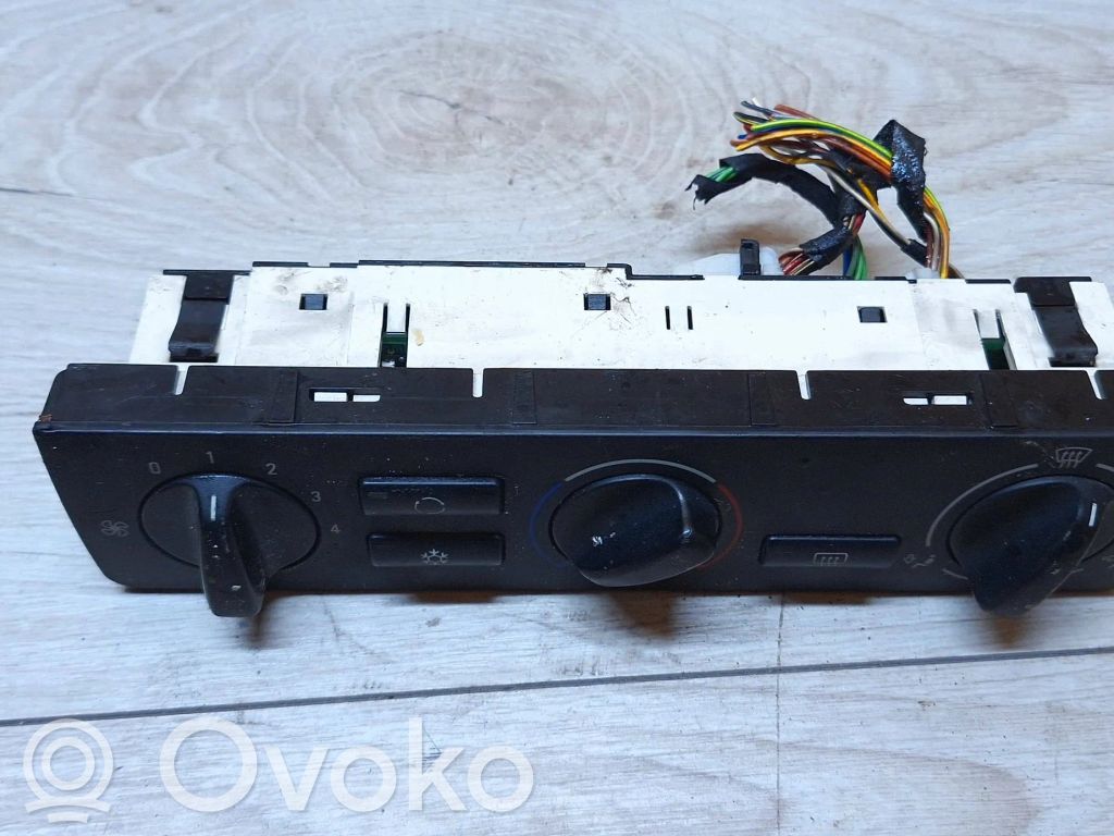 Climate control unit   64116907898