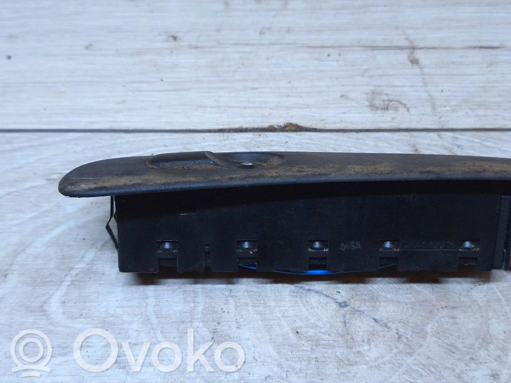 Opel Vectra B Electric window control switch 