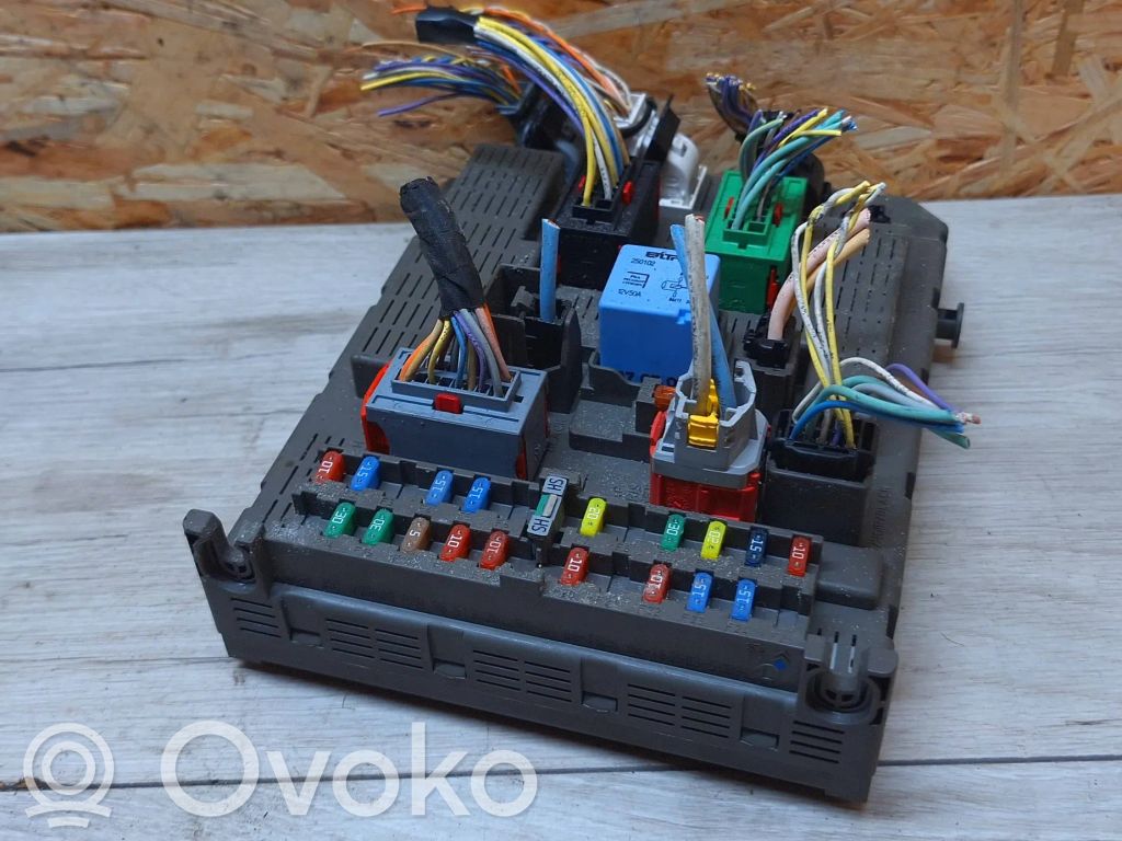Sulakemoduuli   9651938180