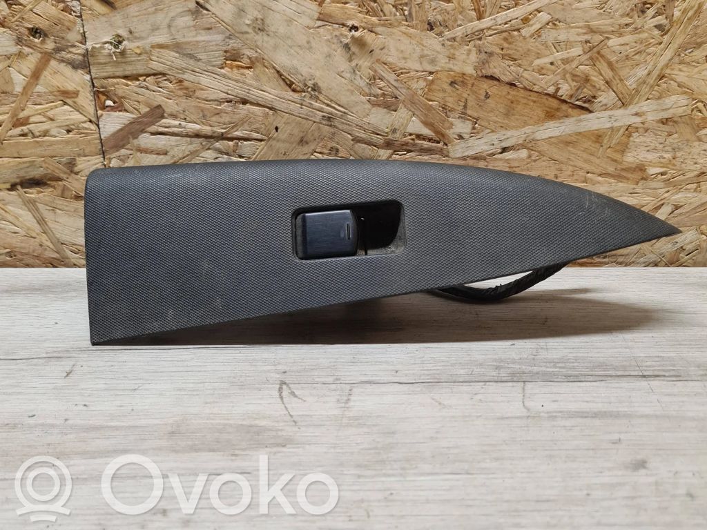 Nissan Note (E11) Elektrisko logu slēdzis 