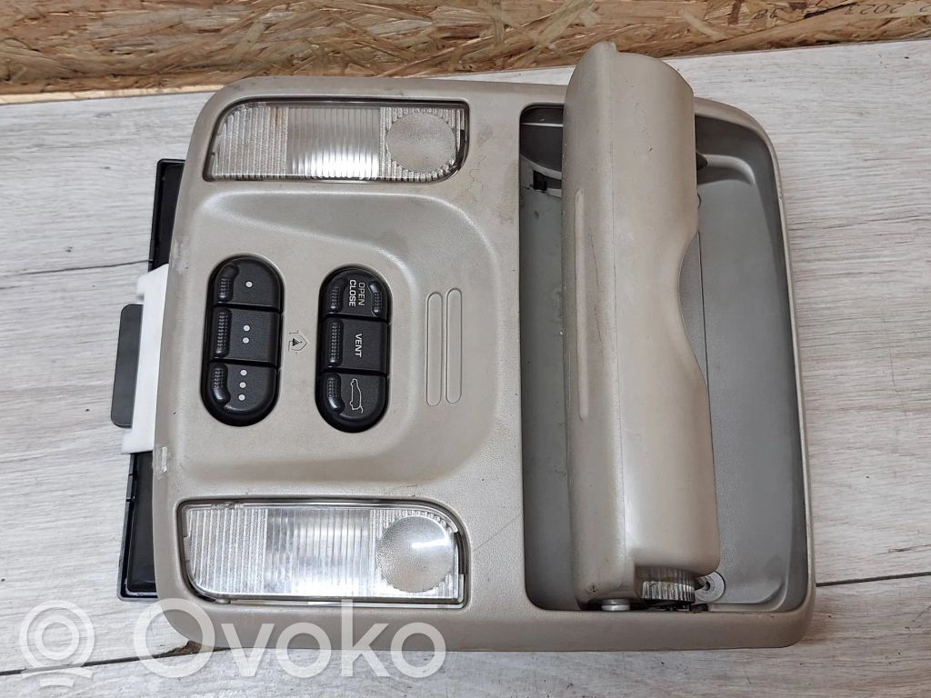 Chrysler Pacifica Front seat light 