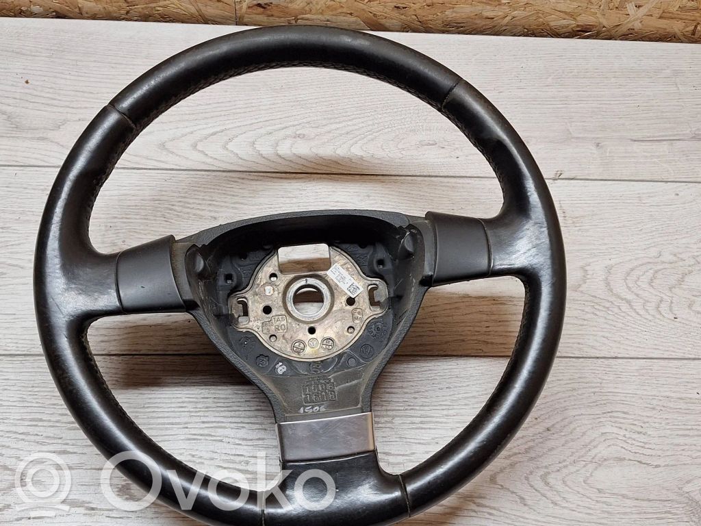 Volkswagen Golf V Volant 