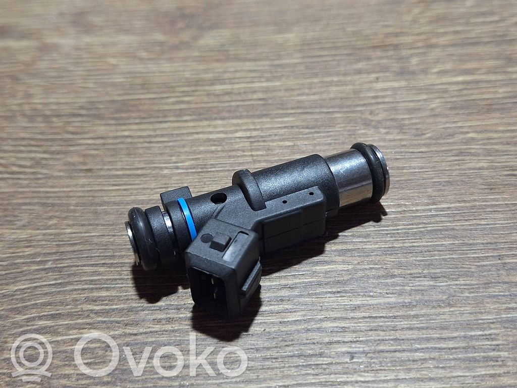 Peugeot 206 Inyector de combustible 